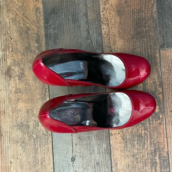 Guess by Marciano Glossy Red Heels - Picture 5 of 8